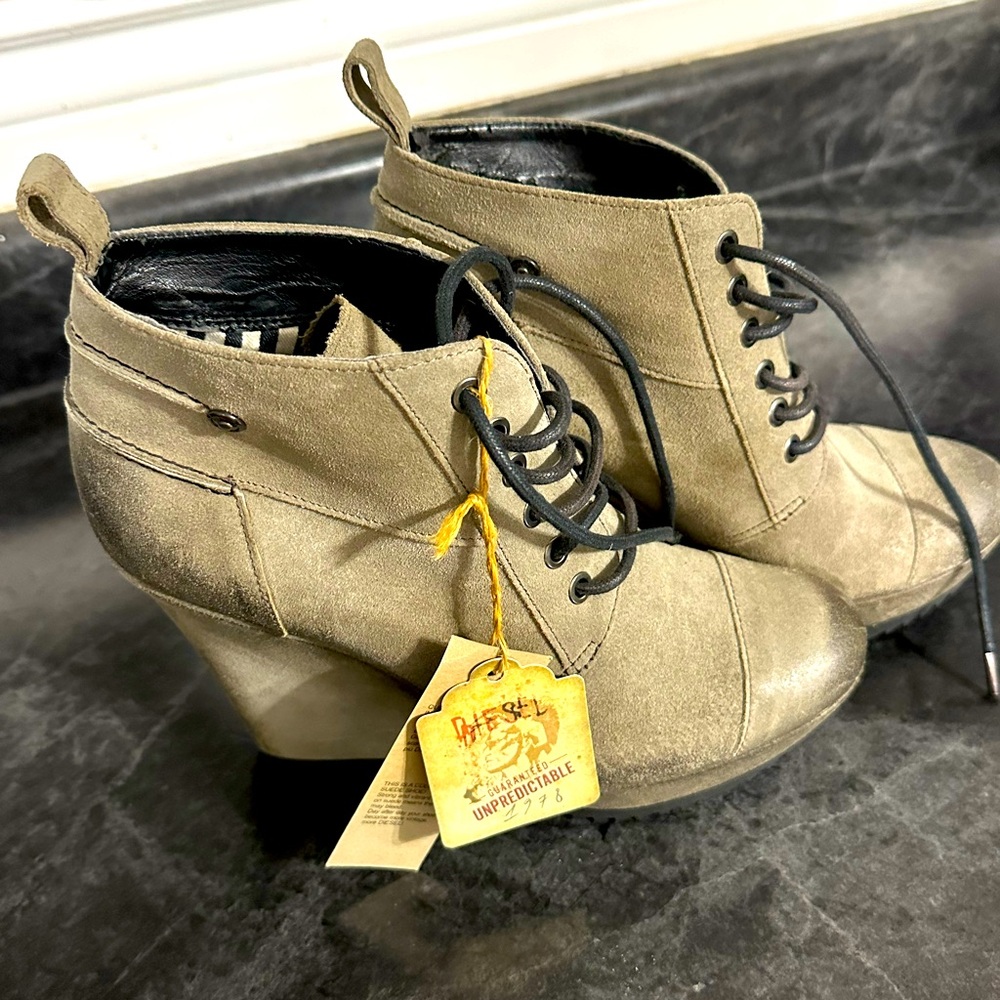 Diesel beige wedges - Size 7